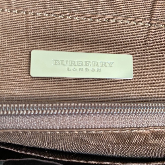Burberry beige leather 3 compartments tote - Picture 15 of 15